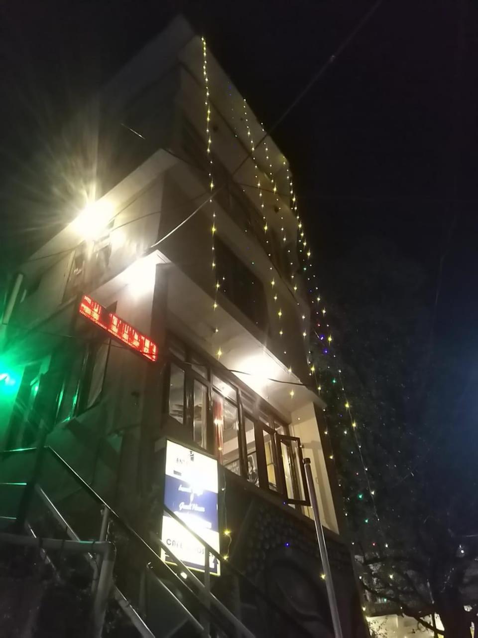 Hotel Antarctica &Pine N Dine Blues Cafe Manāli Dış mekan fotoğraf